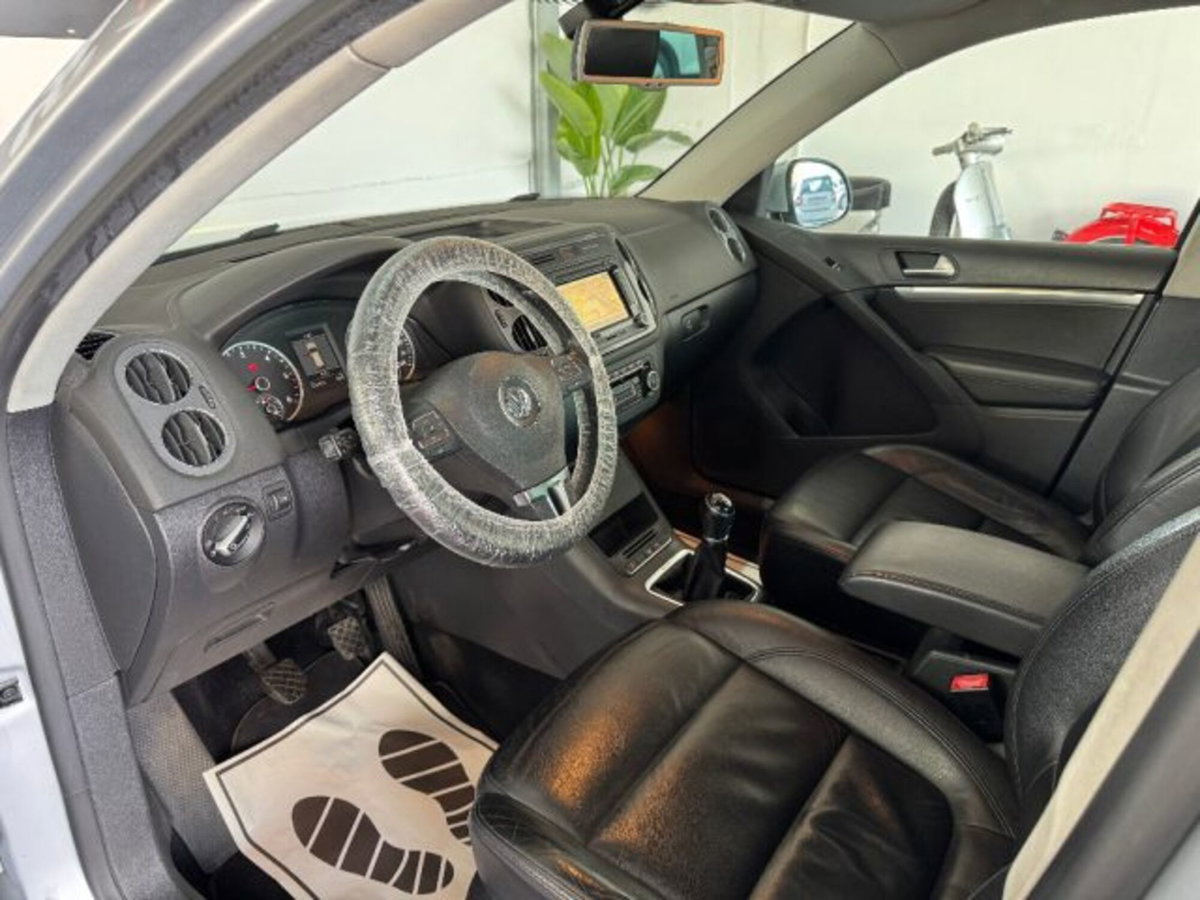 Volkswagen Tiguan 2.0 TDI 140 CV 4MOTION Track & Style (20)