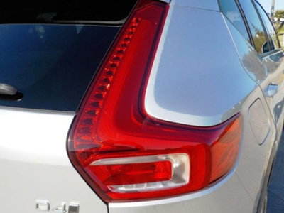 Volvo XC40 D4 AWD Geartronic (11)