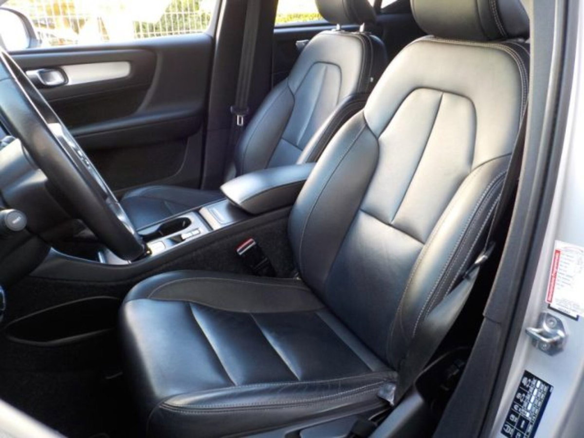 Volvo XC40 D4 AWD Geartronic (16)