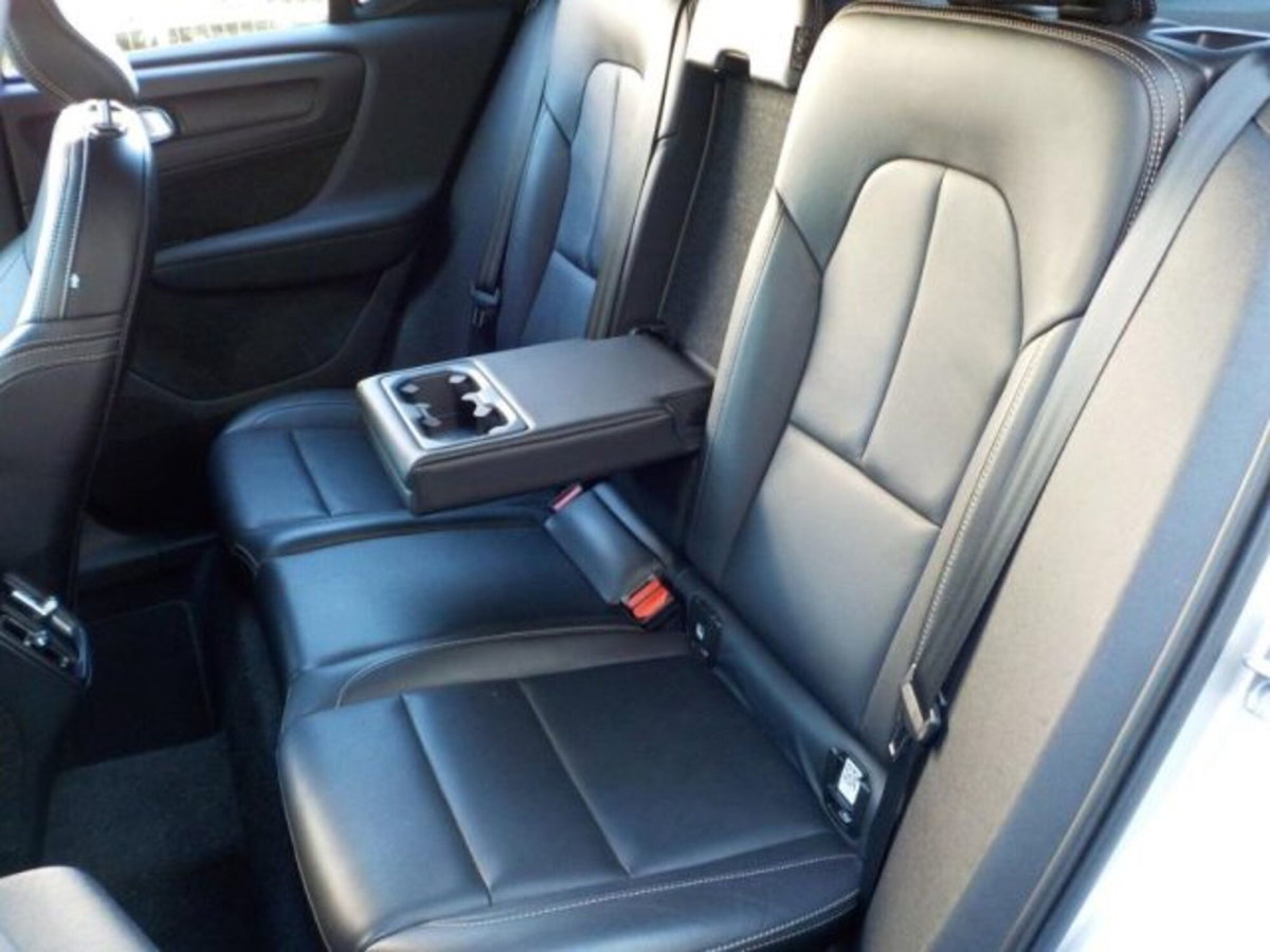 Volvo XC40 D4 AWD Geartronic (20)