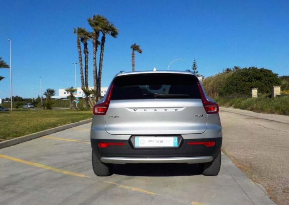 Volvo XC40 D4 AWD Geartronic (6)