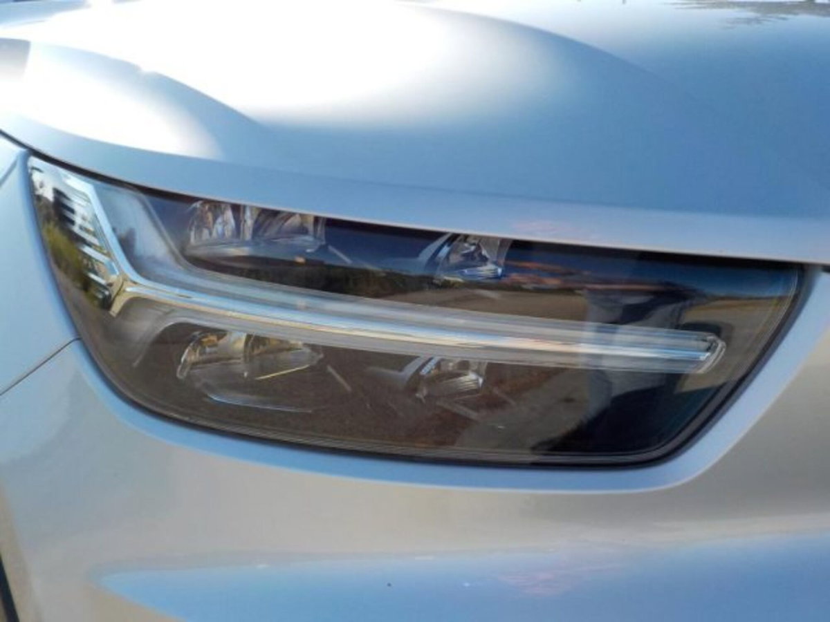 Volvo XC40 D4 AWD Geartronic (9)