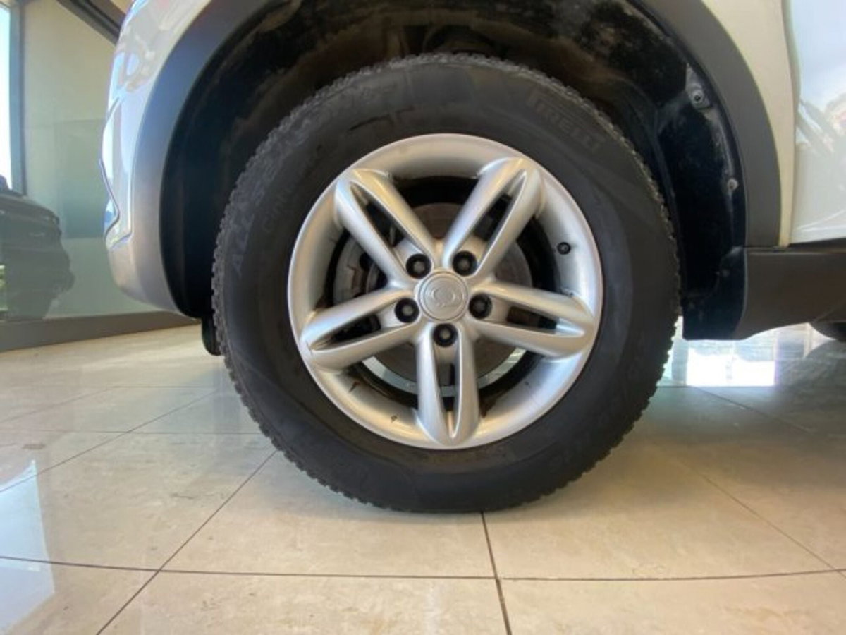 Ssangyong Korando 2.0 2WD MT GPL C (11)