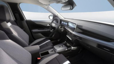 Opel Frontera 1.2 hybrid GS 145cv edct (4)