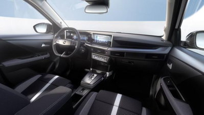 Opel Frontera 1.2 hybrid GS 145cv edct (5)