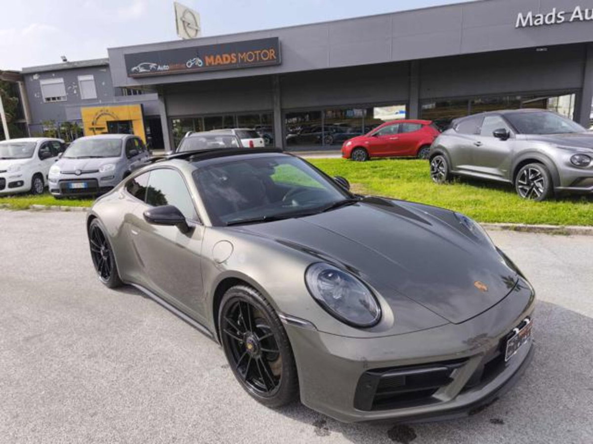 Porsche 911 Coupé Coupe 3.0 Carrera 4 GTS
