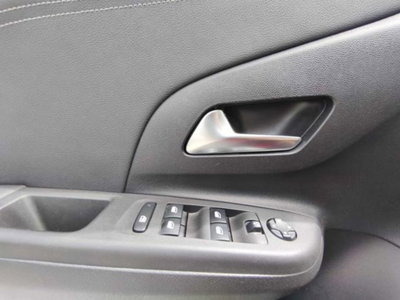 Opel Corsa 1.2 100 CV GS Line (15)