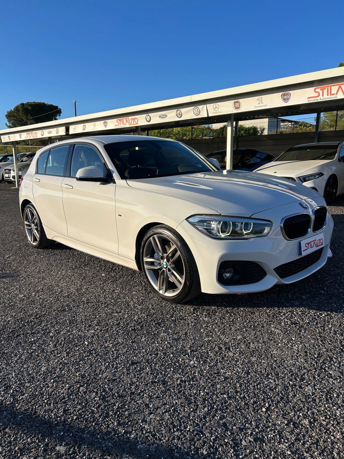 BMW Serie 1 116d 2.0 116CV cat 5 porte Attiva DPF (3)