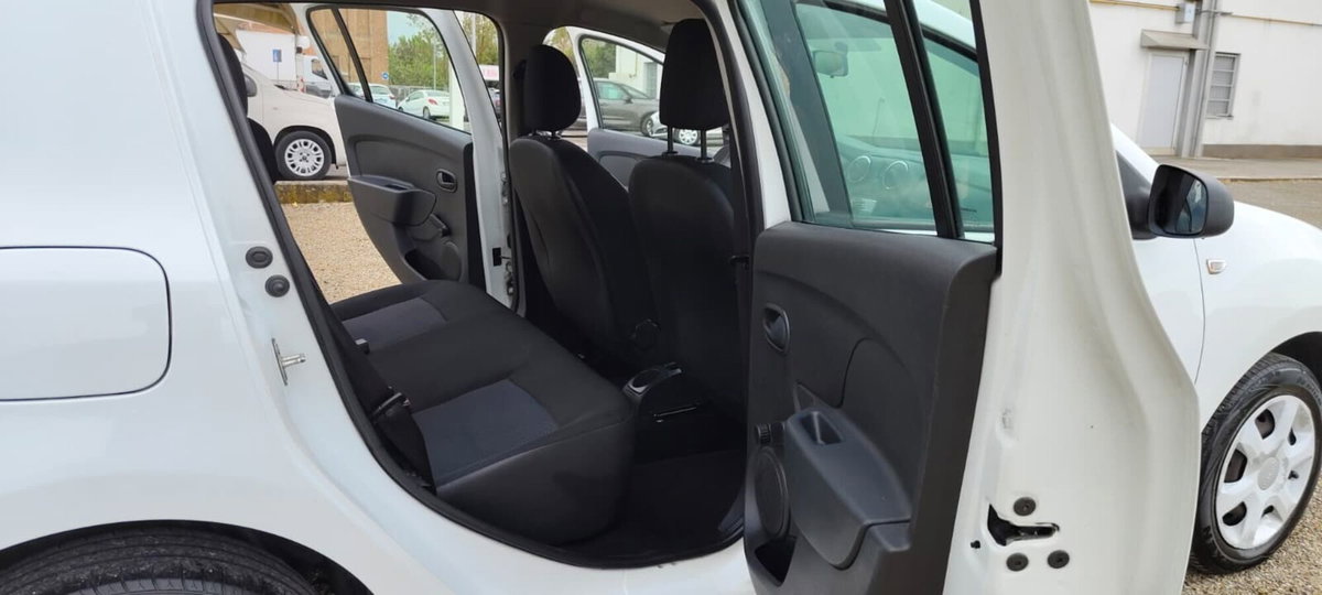 Dacia Sandero 0.9 TCe 12V TurboGPL 90CV Start&Stop Ambiance (10)