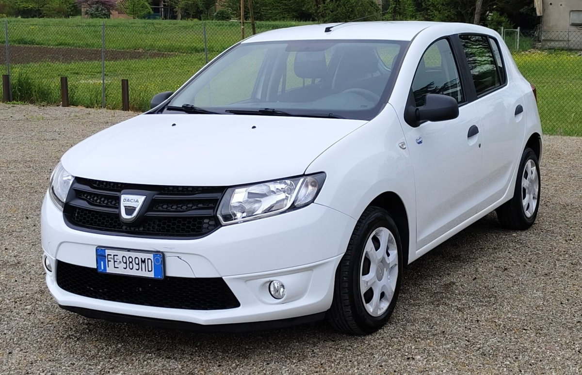 Dacia Sandero 0.9 TCe 12V TurboGPL 90CV Start&Stop Ambiance (2)