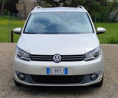 Volkswagen Touran 2.0 TDI 140 CV DSG Highline (3)
