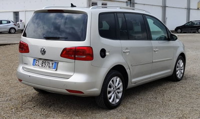Volkswagen Touran 2.0 TDI 140 CV DSG Highline (6)