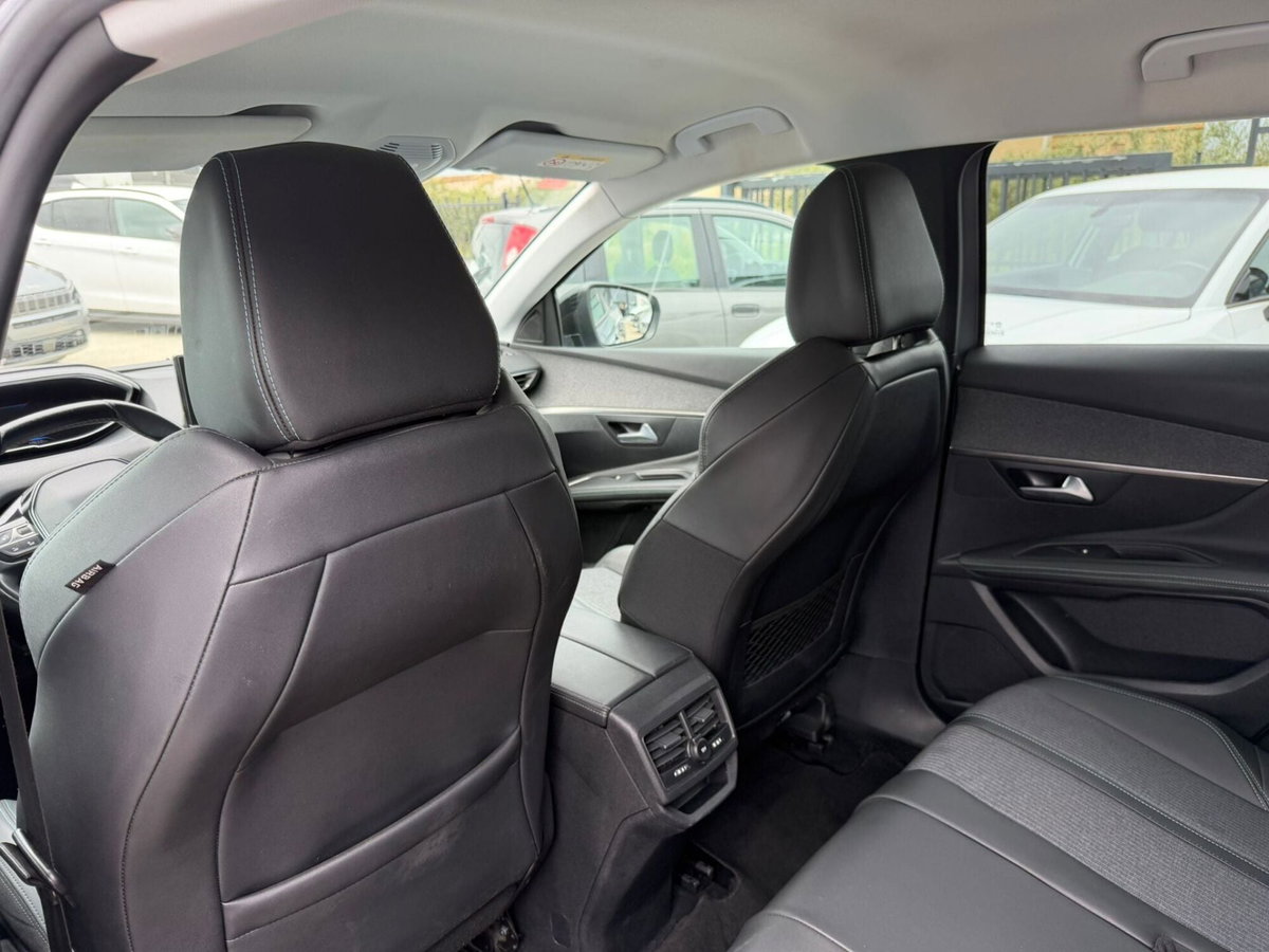 Peugeot 3008 BlueHDi 130 S&S EAT8 Allure Pack (10)