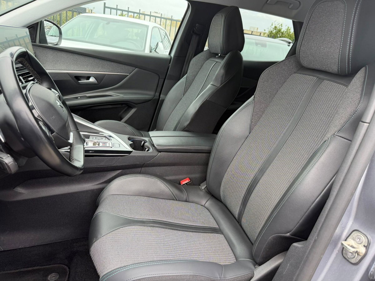 Peugeot 3008 BlueHDi 130 S&S EAT8 Allure Pack (9)
