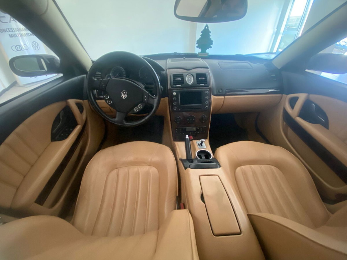 Maserati Quattroporte 4.2 V8 Automatica (10)