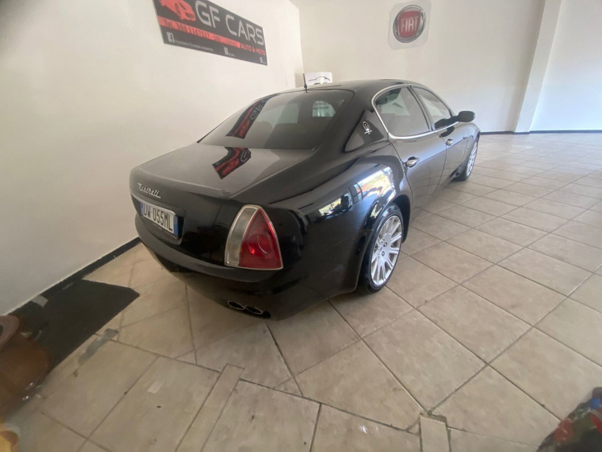 Maserati Quattroporte 4.2 V8 Automatica (2)