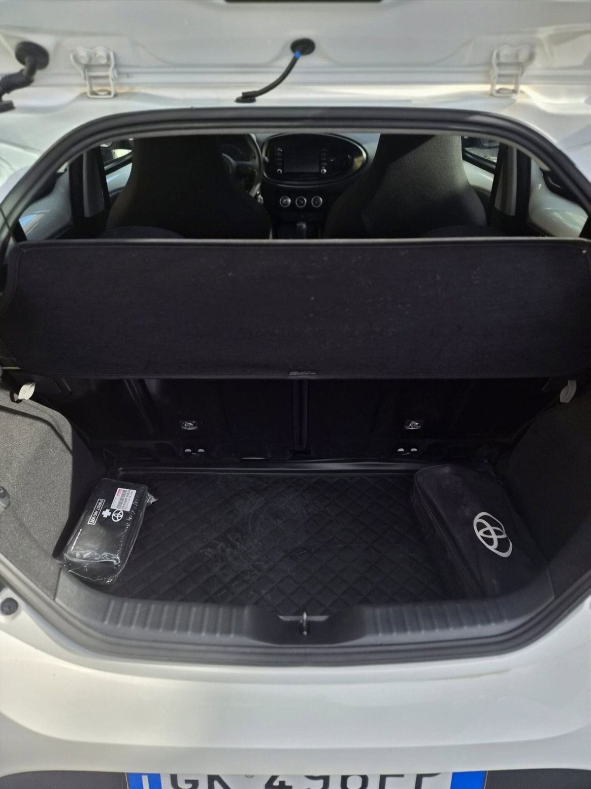 Toyota Aygo X 1.0 VVT-i 72 CV 5p. Undercover S-CVT (12)