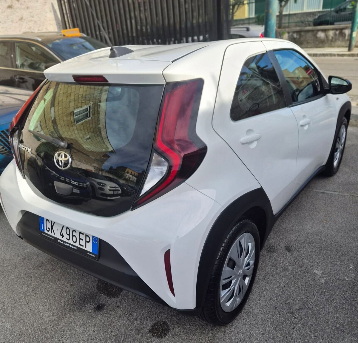 Toyota Aygo X 1.0 VVT-i 72 CV 5p. Undercover S-CVT (4)