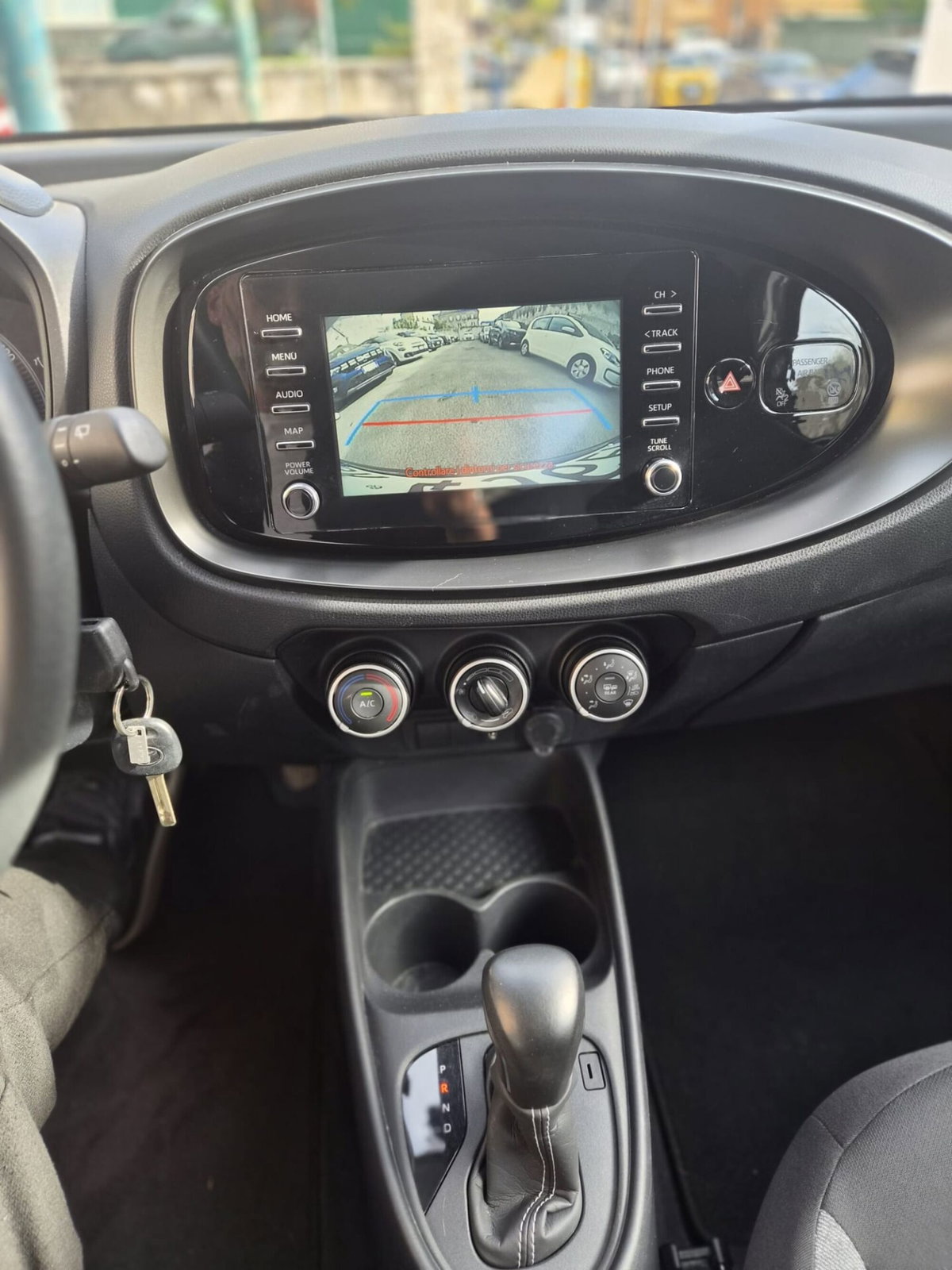 Toyota Aygo X 1.0 VVT-i 72 CV 5p. Undercover S-CVT (8)