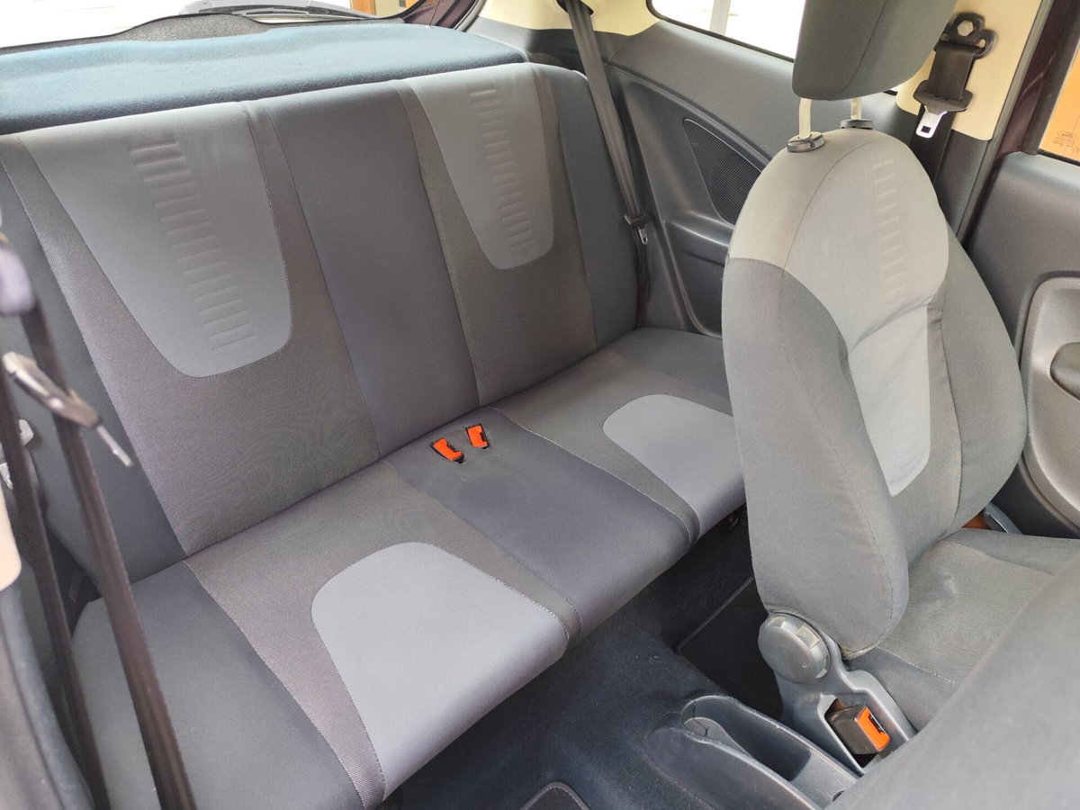 Ford Ka 1.3 TDCi 75CV (17)