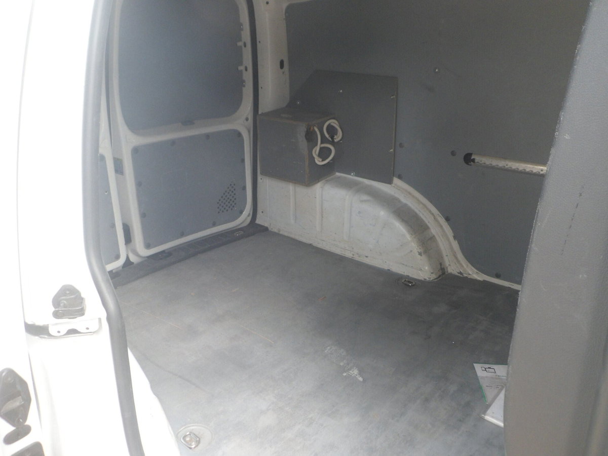 Volkswagen Veicoli Commerciali Caddy 2.0 TDI 102 CV Furgone Maxi (6)