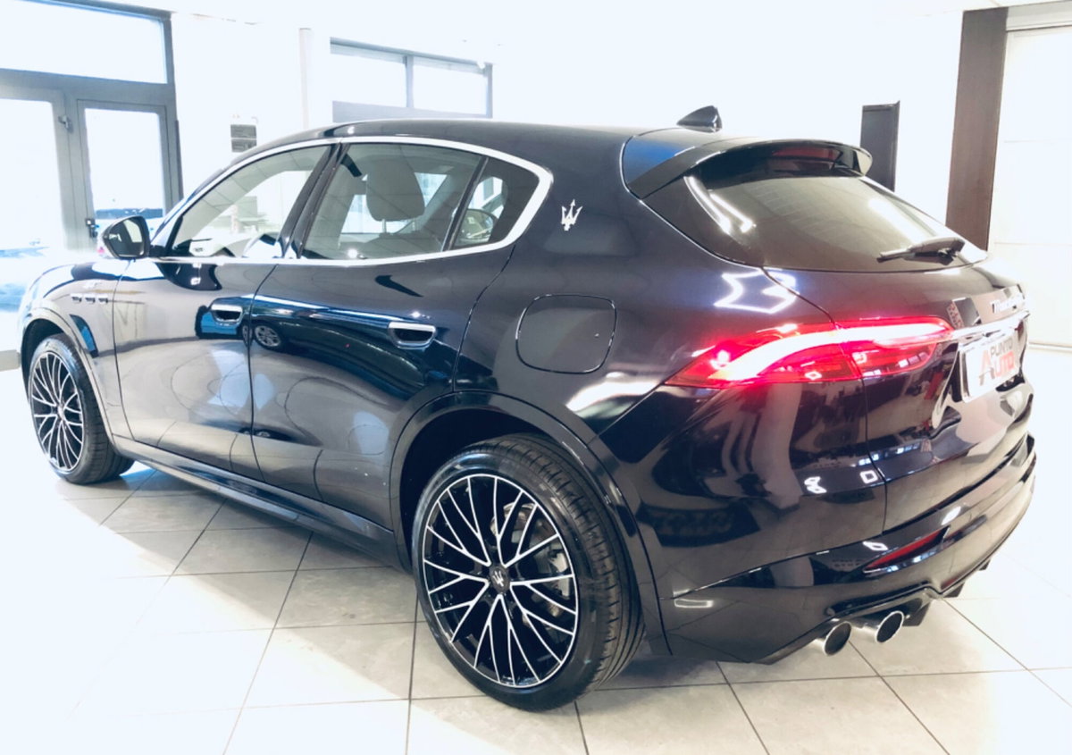 Maserati Grecale 2.0 MHEV 300 CV GT PrimaSerie (16)
