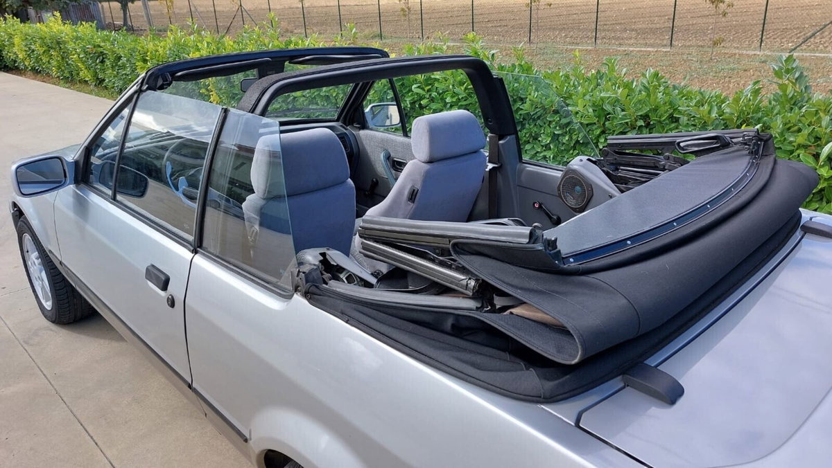 Ford Escort Cabrio 1.4 Cabriolet Ghia (9)