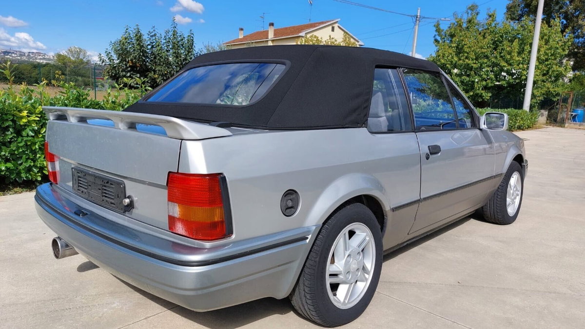 Ford Escort Cabrio 1.4 Cabriolet Ghia (8)