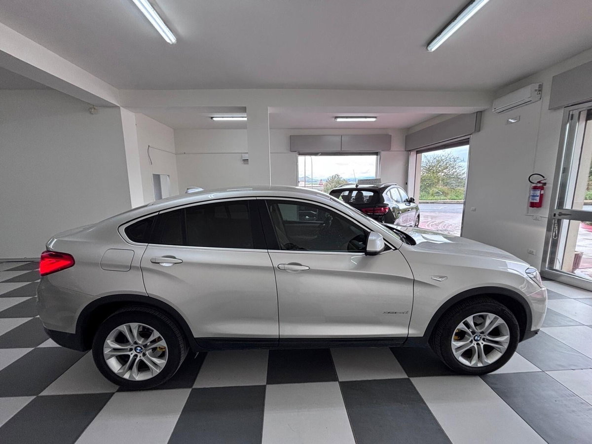BMW X4 xDrive20d xLine (2)
