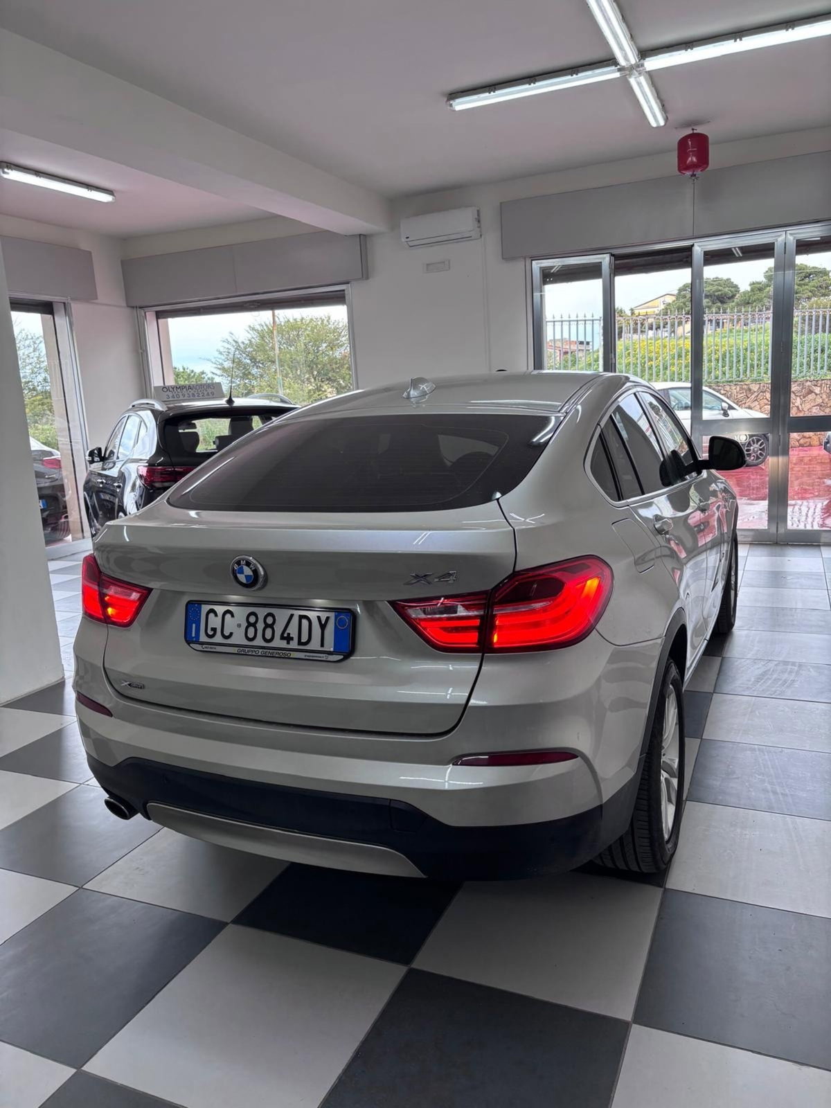 BMW X4 xDrive20d xLine (3)