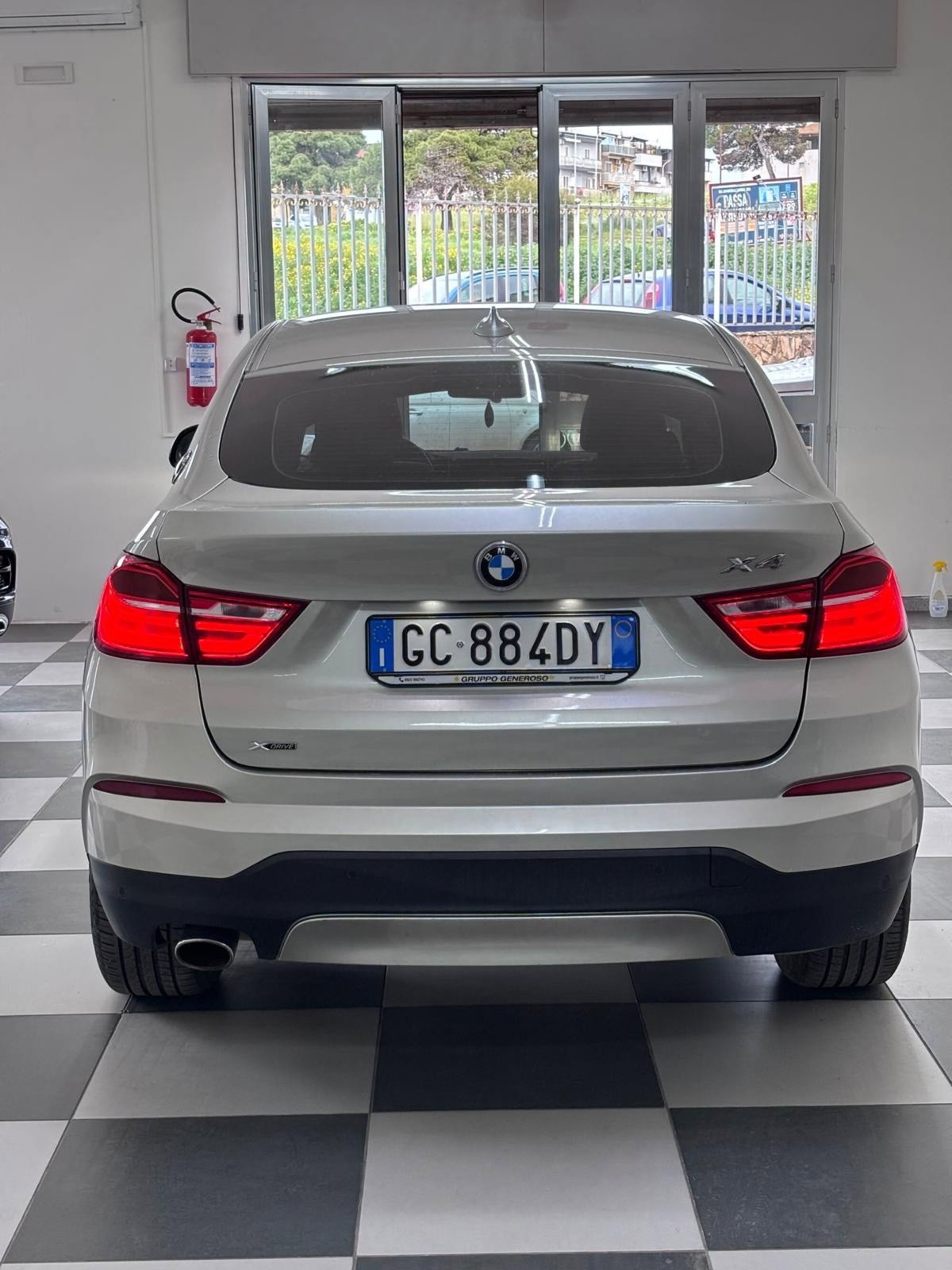 BMW X4 xDrive20d xLine (4)