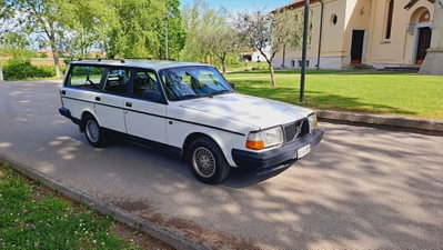 Volvo 240 Station Wagon cat Station Wagon GLT (15)