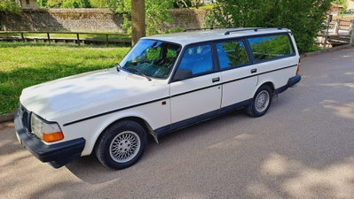 Volvo 240 Station Wagon cat Station Wagon GLT (18)