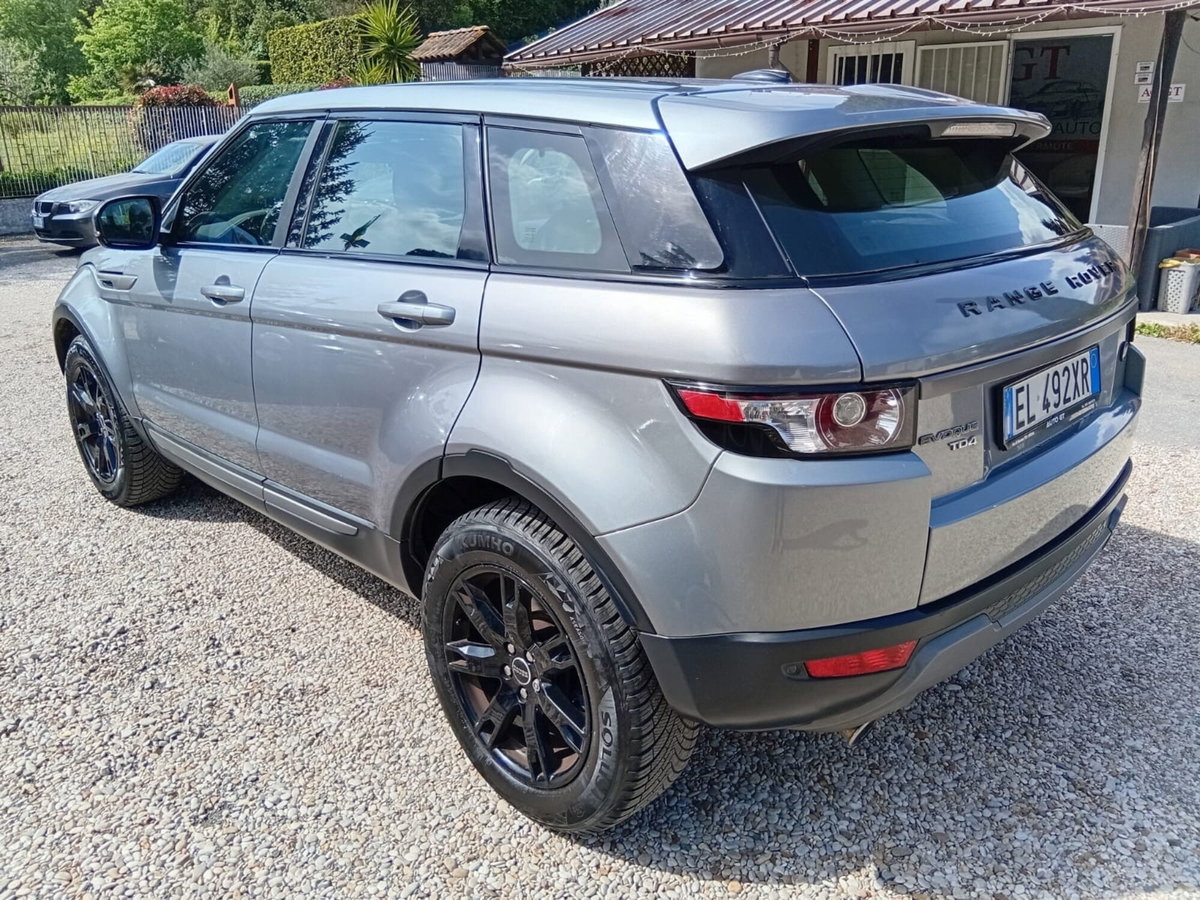 Land Rover Range Rover Evoque 2.2 TD4 5p. Pure (3)
