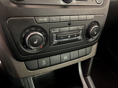 Skoda Yeti 2.0 TDI CR 140CV 4x4 Elegance (16)