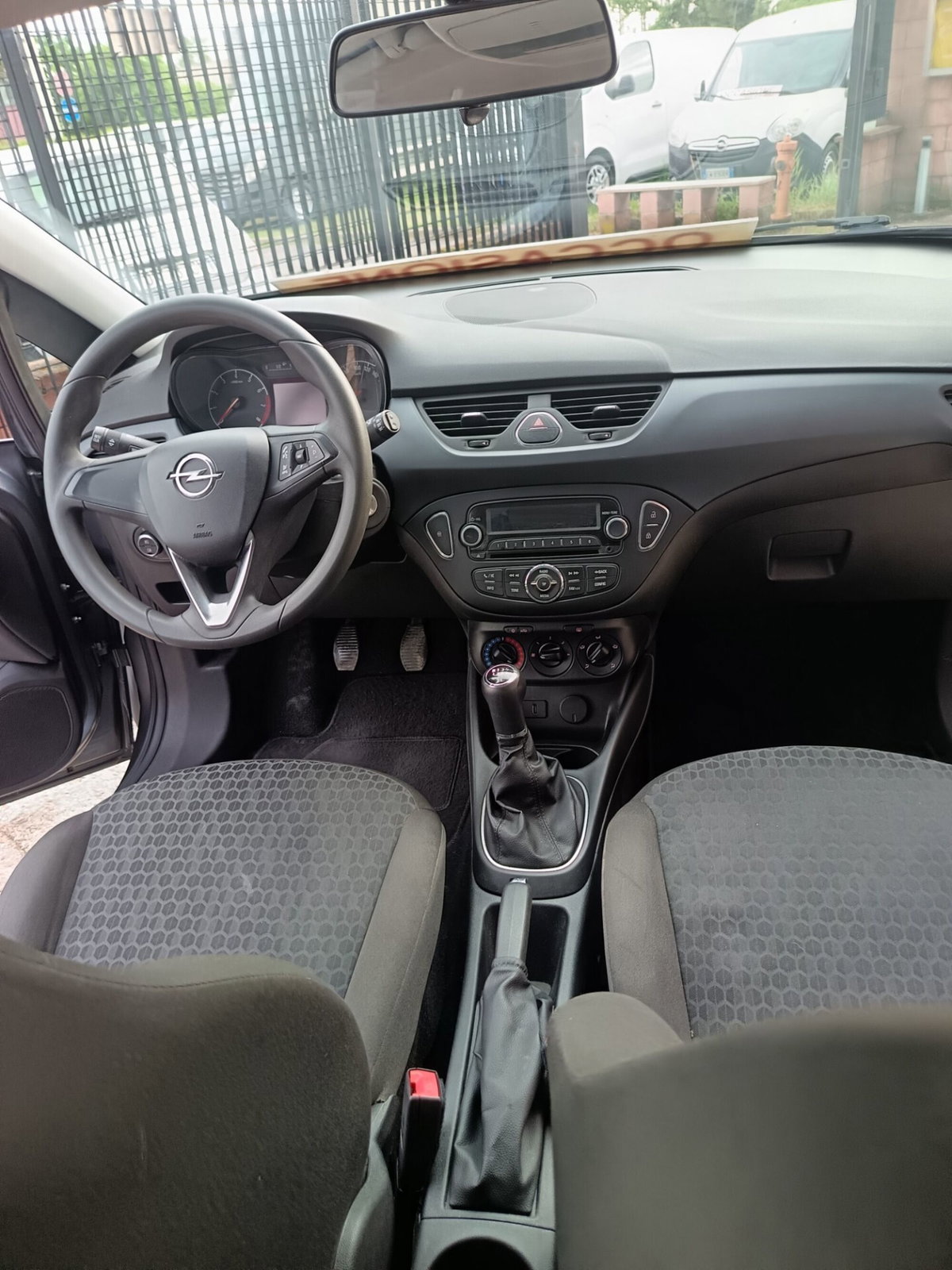 Opel Corsa 1.2 5 porte n-Joy (14)