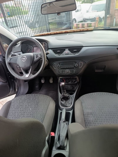 Opel Corsa 1.2 5 porte n-Joy (14)