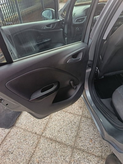 Opel Corsa 1.2 5 porte n-Joy (8)