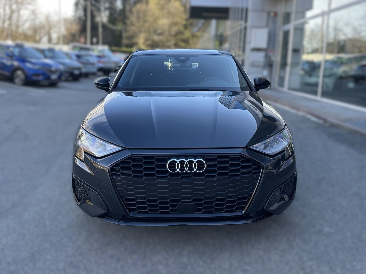 Audi A3 Sportback 30 TFSI Business Advanced (2)
