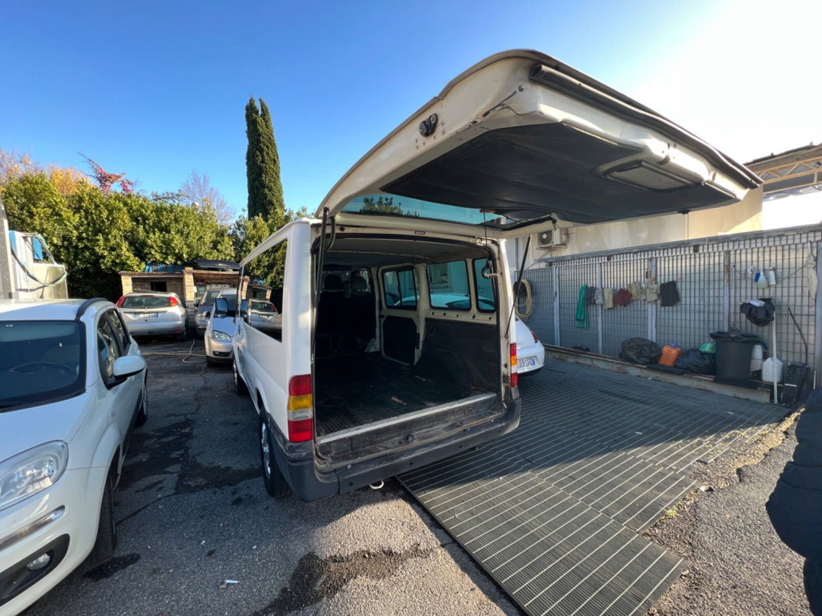 Ford Transit Connect  230L 1.8 TDCi cat PL-TA (12)