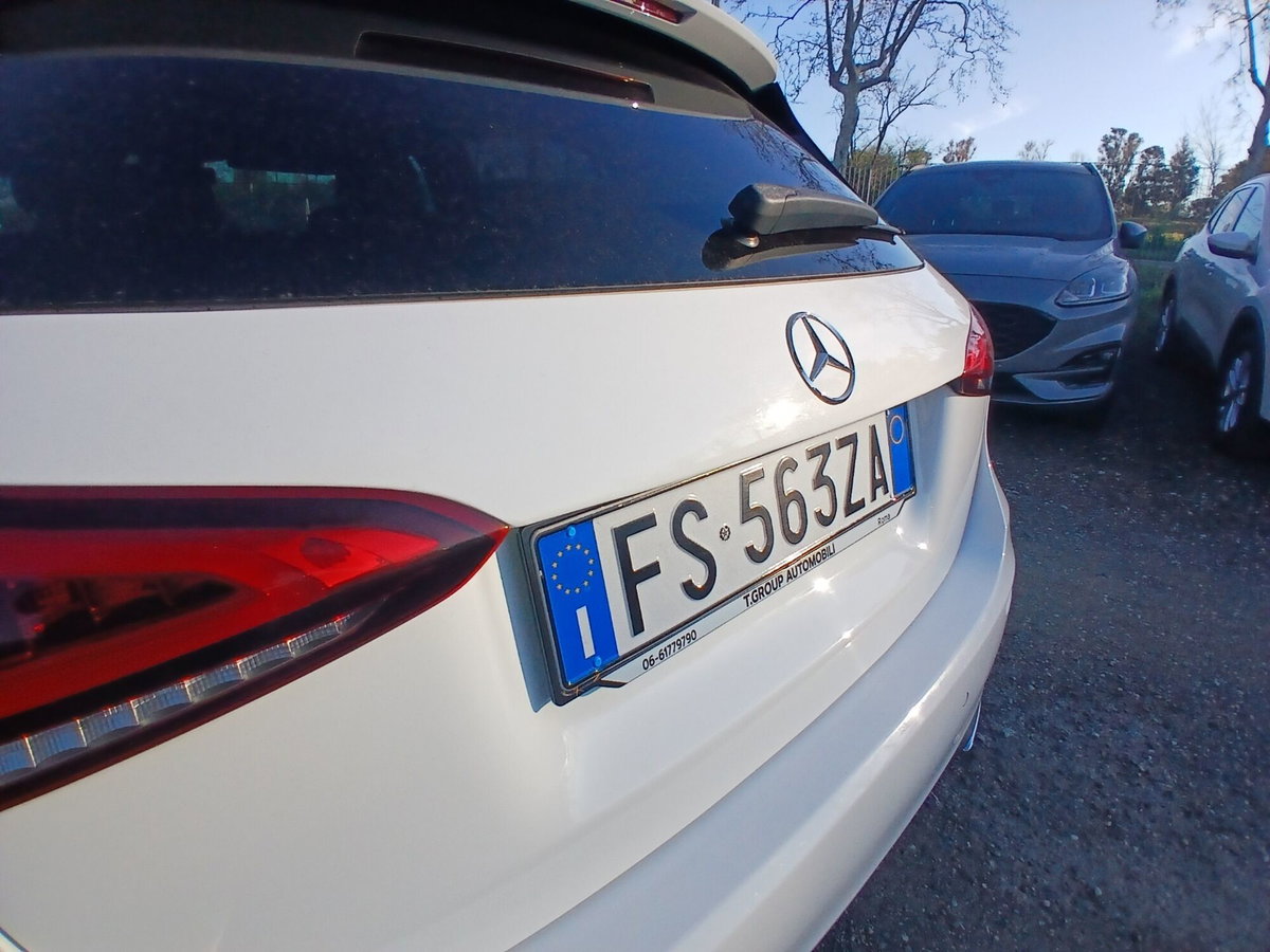 Mercedes-Benz Classe A 180 d Automatic Premium (15)