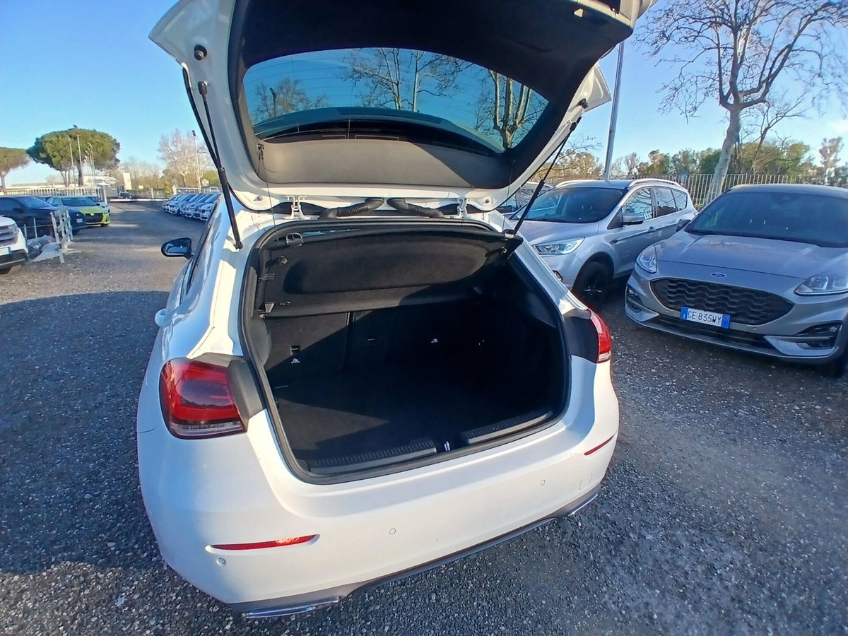 Mercedes-Benz Classe A 180 d Automatic Premium (17)