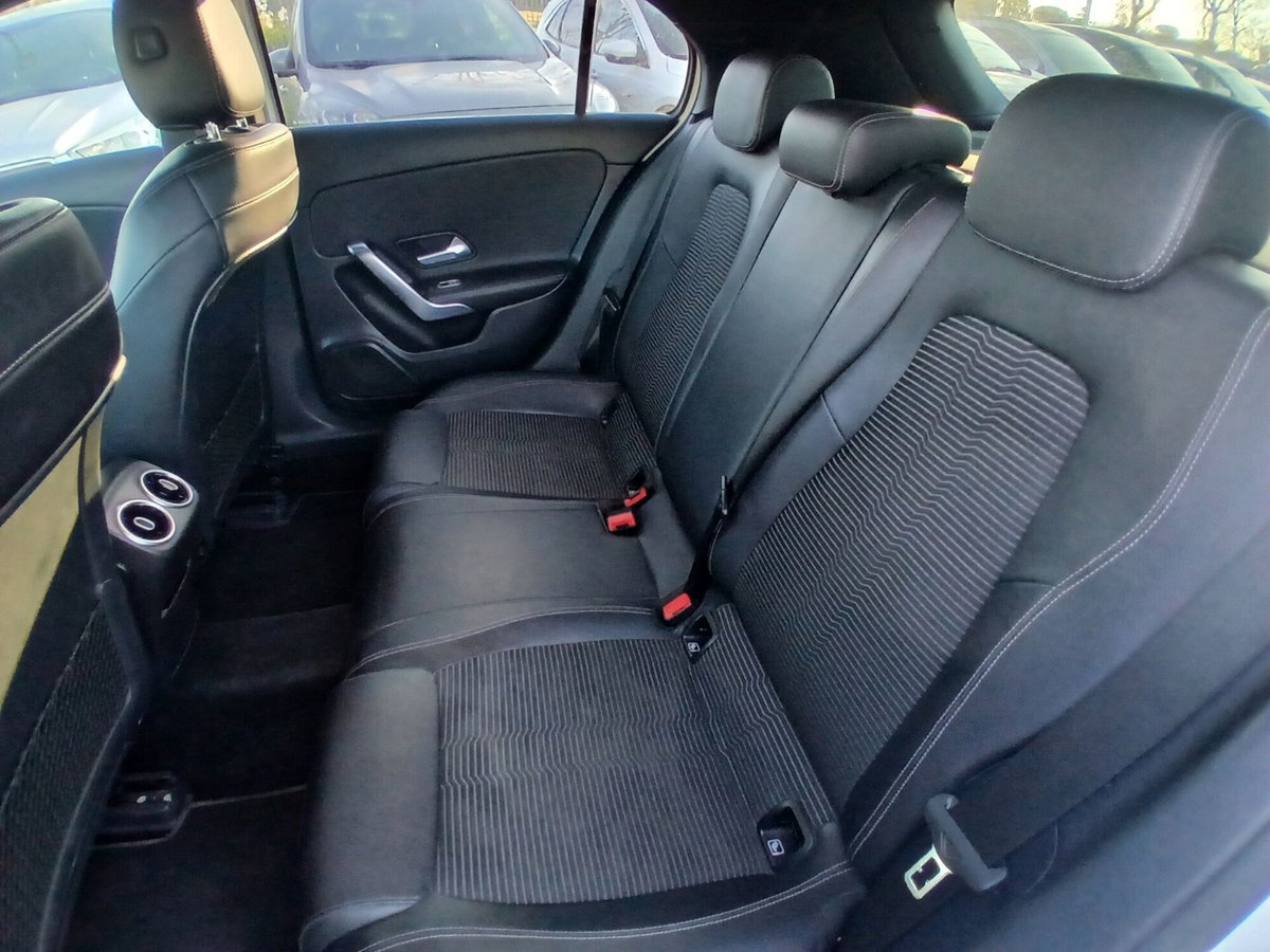 Mercedes-Benz Classe A 180 d Automatic Premium (19)