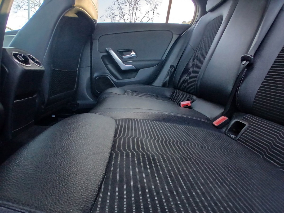 Mercedes-Benz Classe A 180 d Automatic Premium (20)