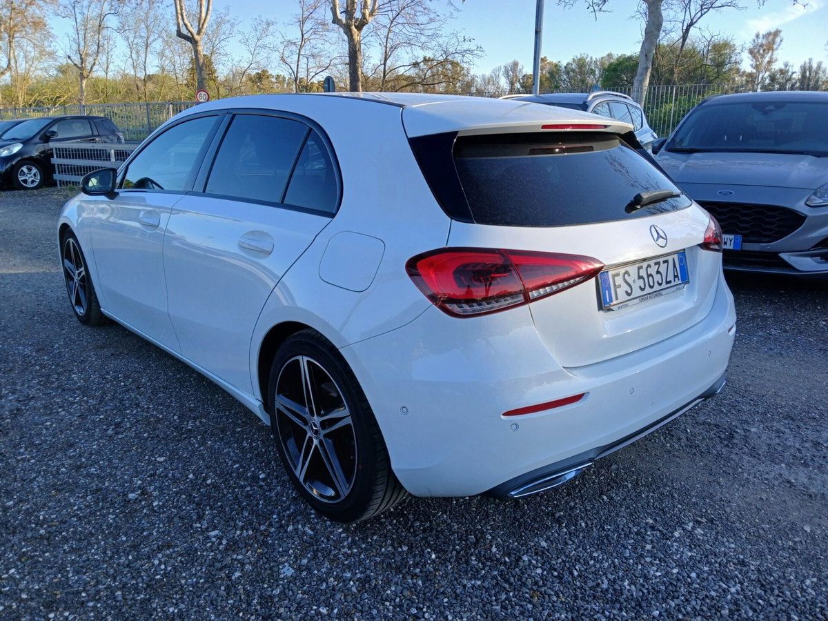 Mercedes-Benz Classe A 180 d Automatic Premium (7)