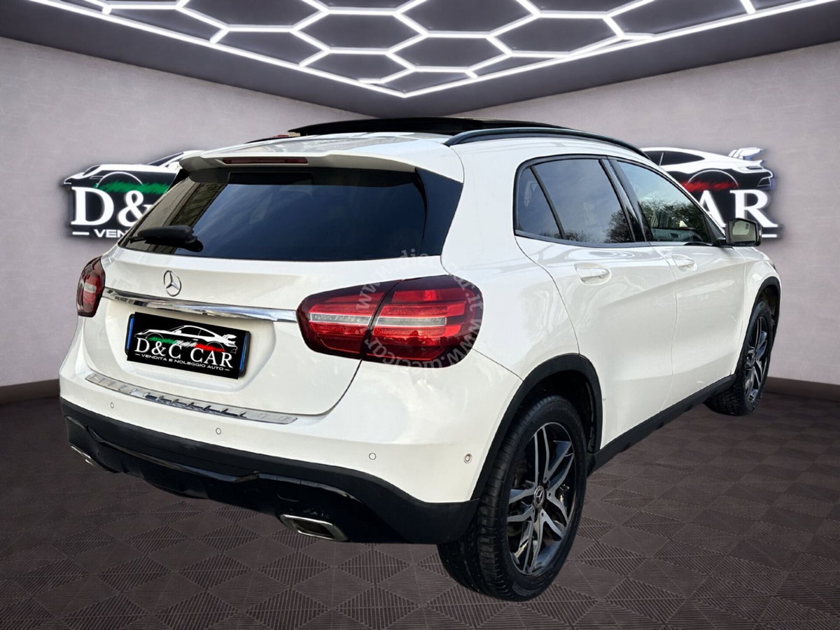 Mercedes-Benz GLA SUV 180 Sport (7)