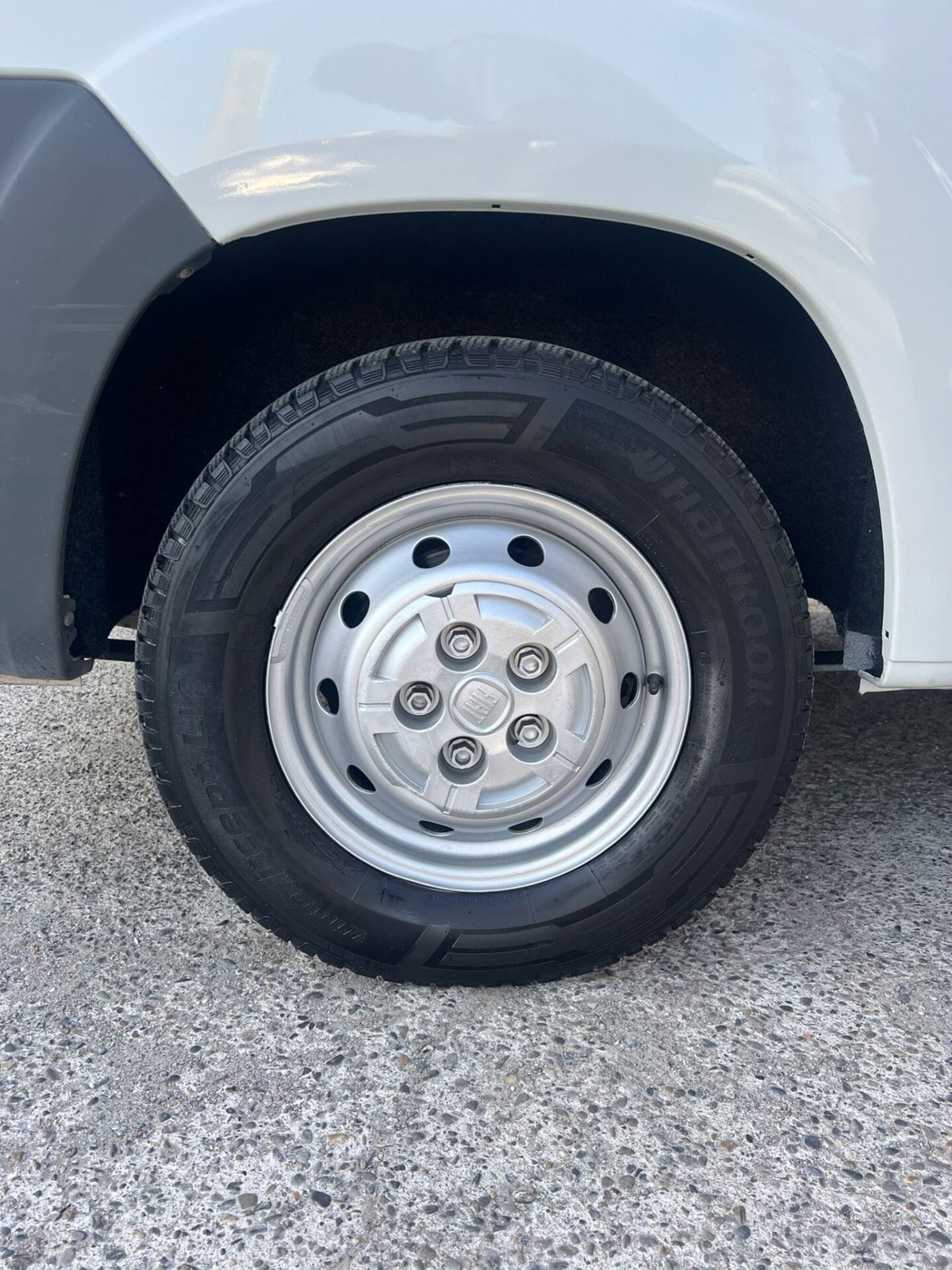 Fiat Ducato Furgone Vetrato 35 2.3 MJT PLM-TA Furgone Vetrato Maxi (7)