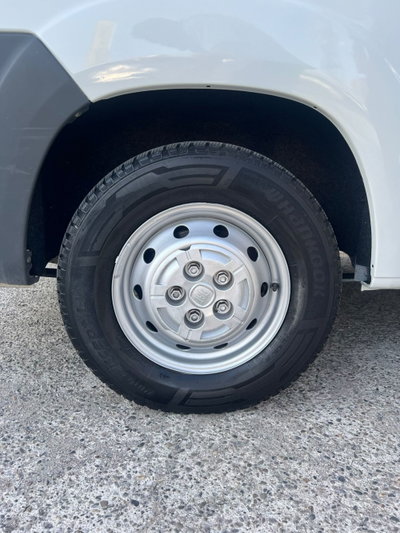Fiat Ducato Furgone Vetrato 35 2.3 MJT PLM-TA Furgone Vetrato Maxi (7)