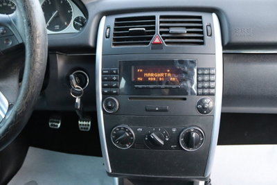 Mercedes-Benz Classe B 180 CDI (20)