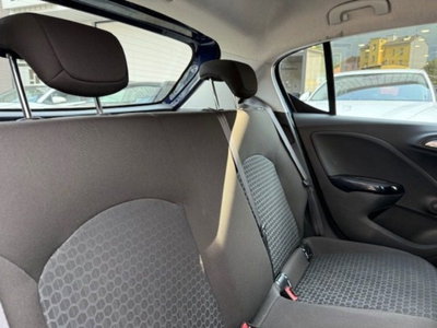 Opel Corsa 1.2 5 porte Advance (11)